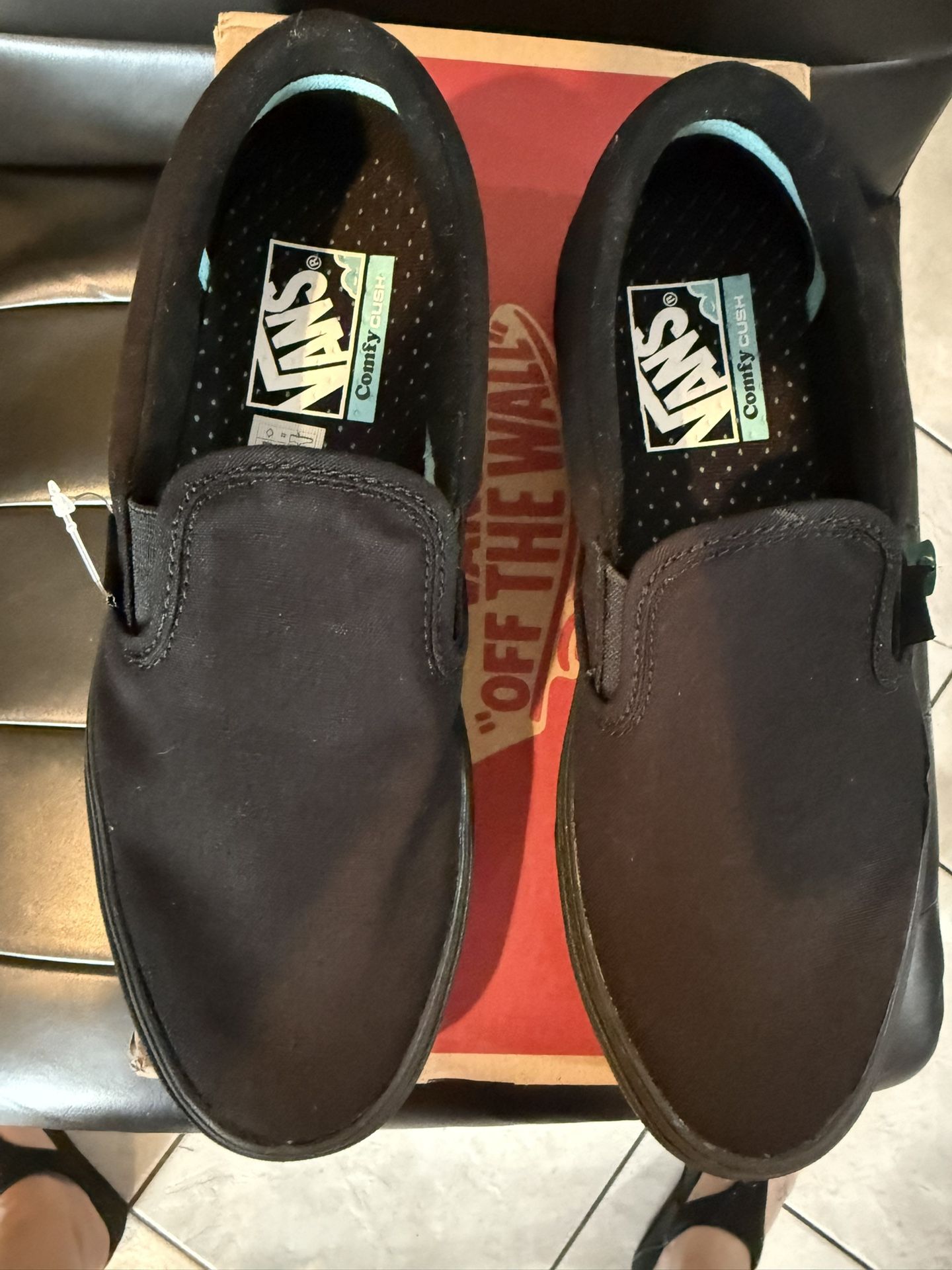 Black new never worn Vans