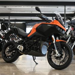 2025 ZERO DS