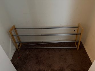 Wood and metal expandable shoe rack