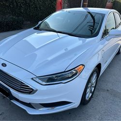 2018 Ford Fusion Energi Se
