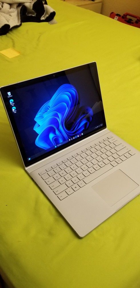 Microsoft Surface Book 2, 13.5"