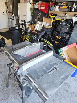 Craftsman 10 inch Table Saw with Stand