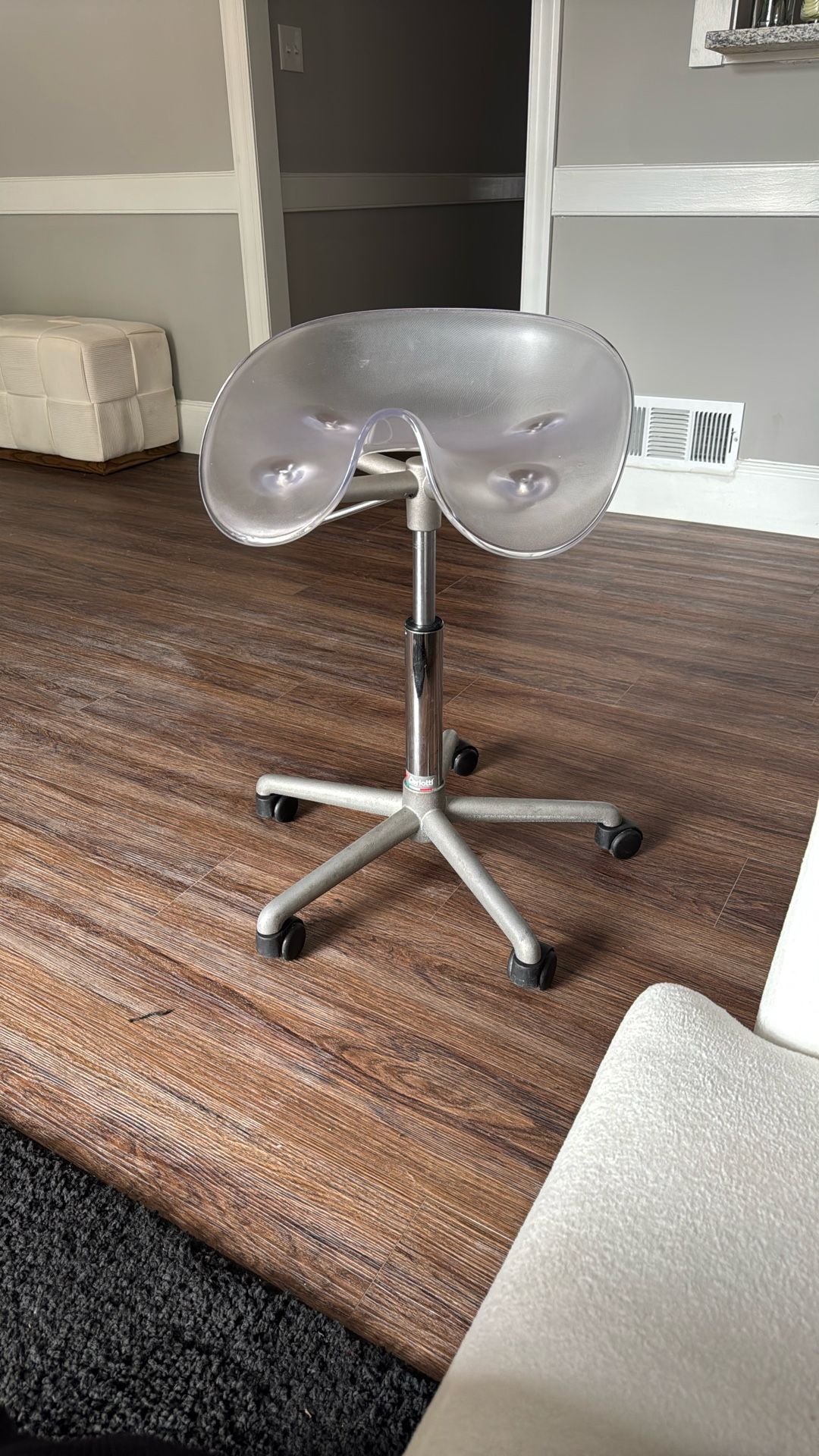 Salon Bar Stool