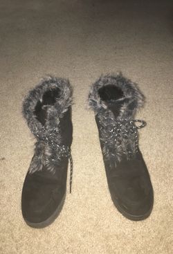 Just fab fur boots Size 10
