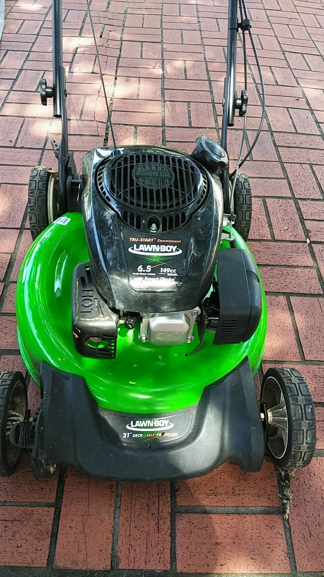 Lawn Boy 21 inch self propelled lawn mower perfect condition