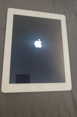 Apple Ipad 2 9" Apple Tablet. No ICloud Working Great