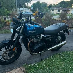 2022 Triumph Street Twin