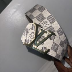 Louis Vuitton belt