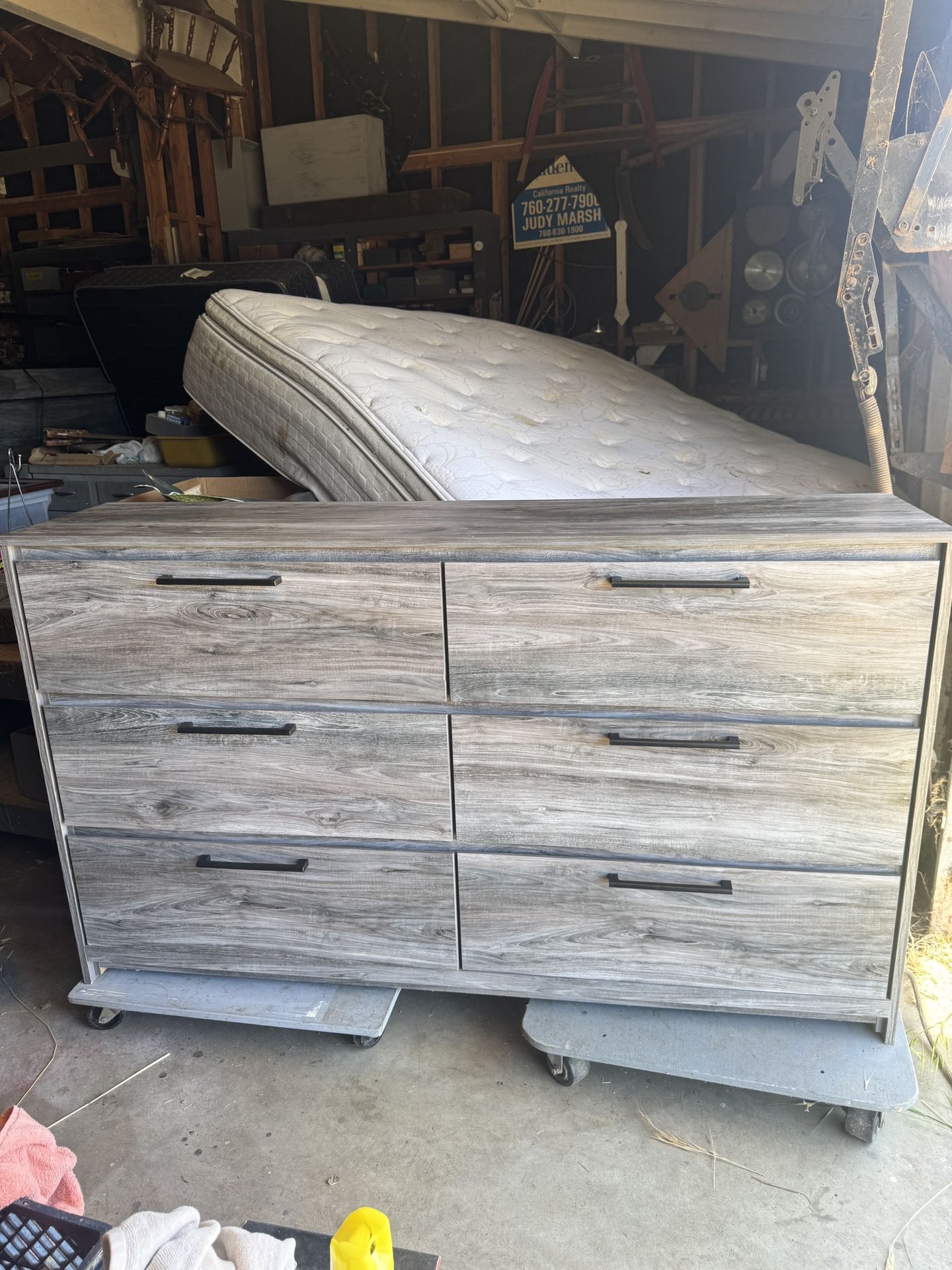 6-Drawer Dresser