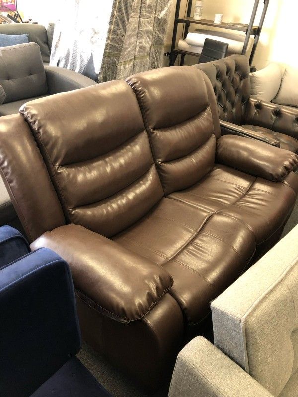 Brand New Reclinable Luxury Sofa Set