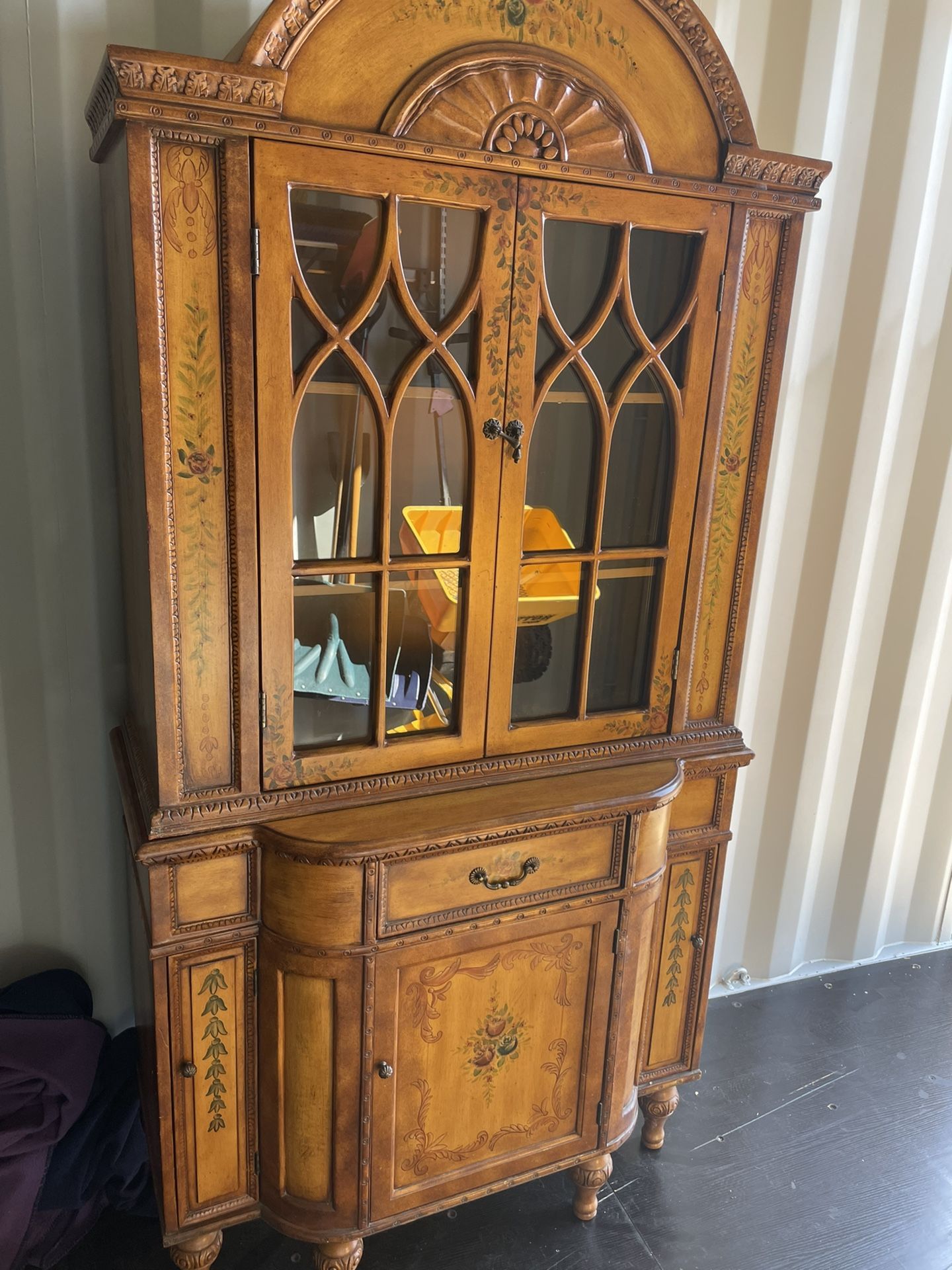 Antique Solid Wood China Cabinet 