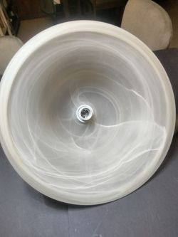 Light fixture good condition