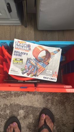 Hot Wheels Track Builder System Race Crate