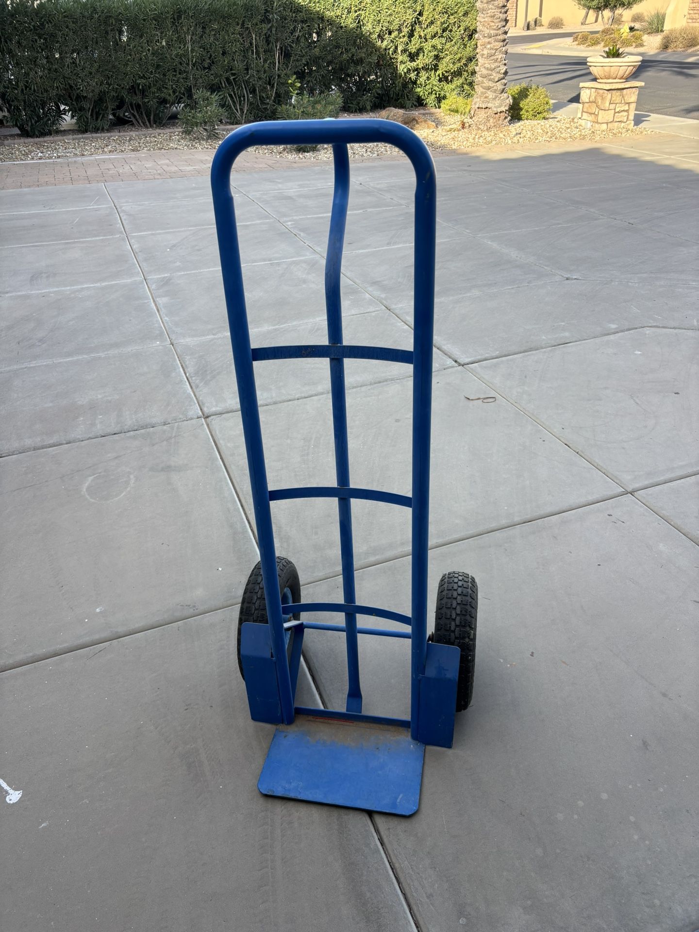 500lb Capacity hand Truck/Dolly