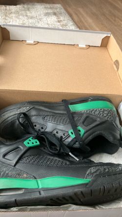 Green Jordans collectors tiger, print size 6 1/2 Green Jordans collectors tiger, print size 6 1/2