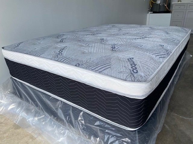 King Euro Bamboo Pillow Top Mattress!!