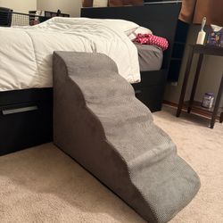 5-Tier Dog Ramp for Bed or Couch – Grey Memory Foam, Great Condition