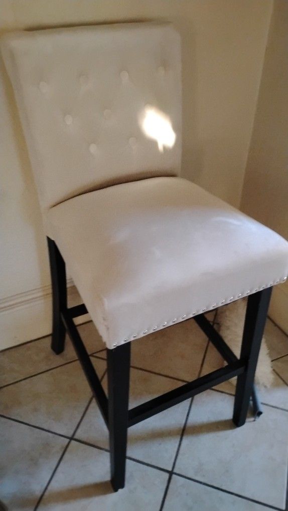 Bar Stools. Excellent Condition