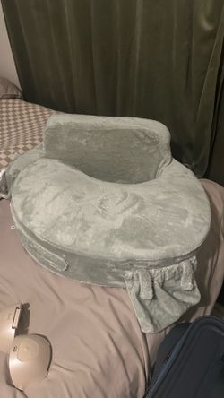 My Brest friend breastfeeding pillow