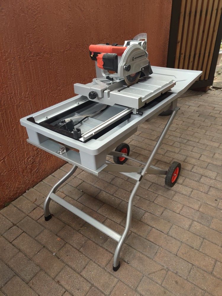 Diamondback 7in. Tile Saw