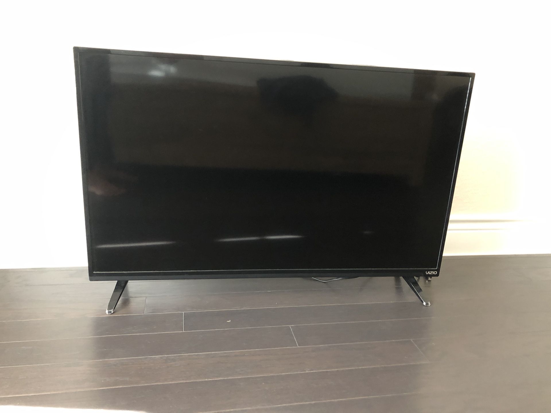 Vizio TV 40 inch