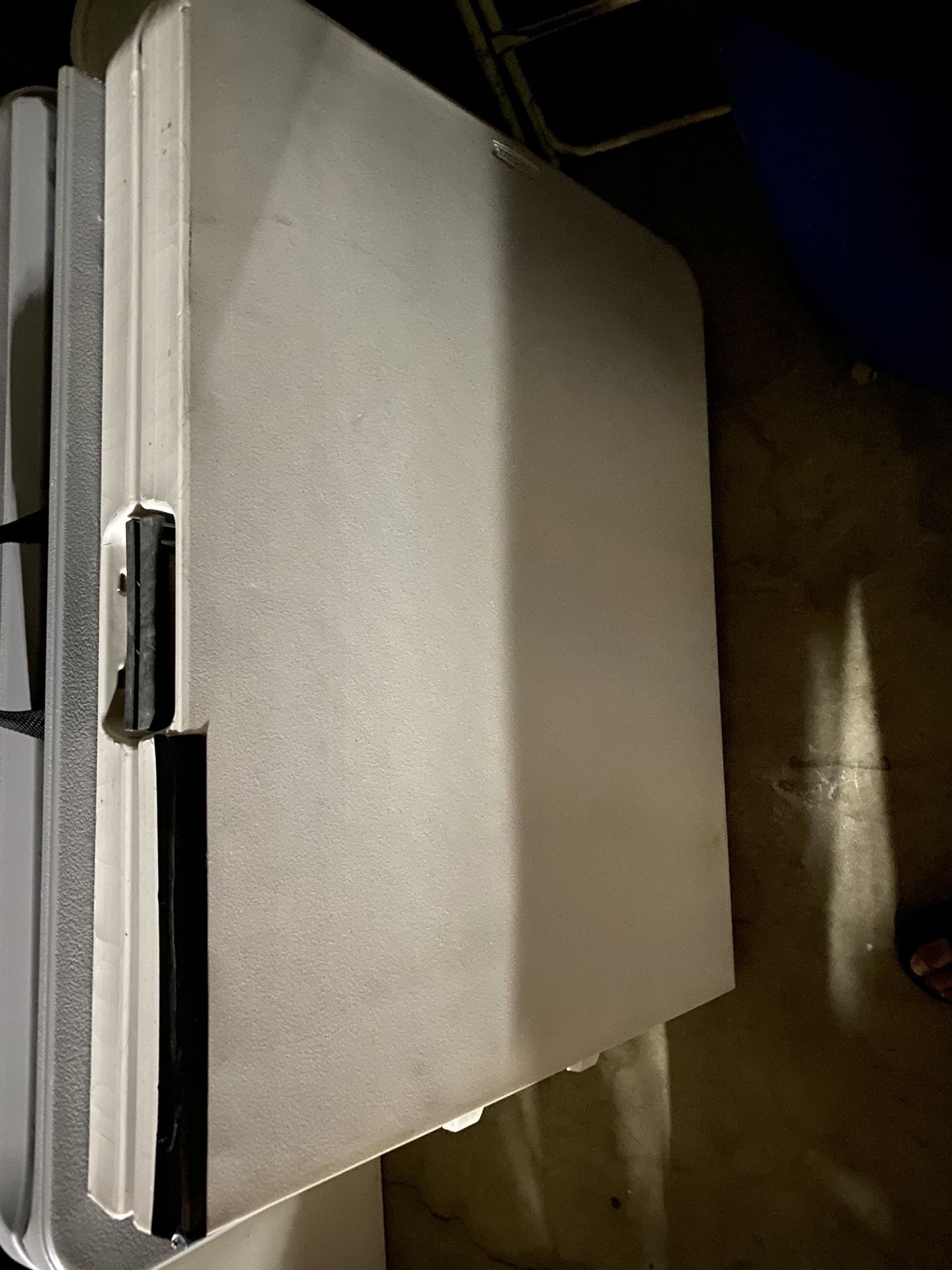 6ft Foldable Table (lifetime Brand)