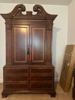 Nice Armoire