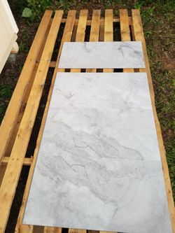 Click Together Luxury Vinyl Flooring with Padded Backing 