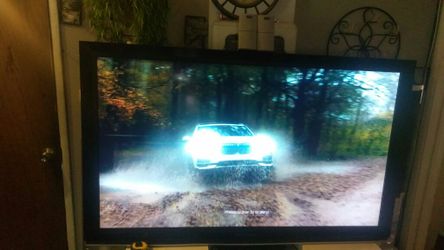TV 72"