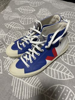 Veja “Malika Fevre “