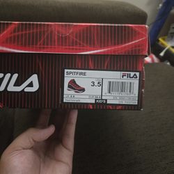 Kids 3.5 FILA SNEAKERS 