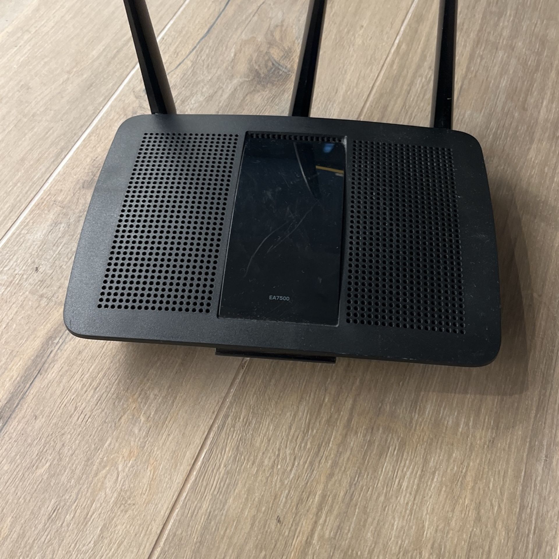 Linksys Ea7500