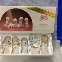 Precious Moments Nativity Set