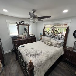 Queen Bedroom Set 