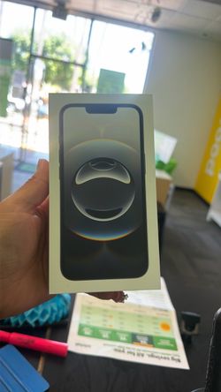 iPhone 16e