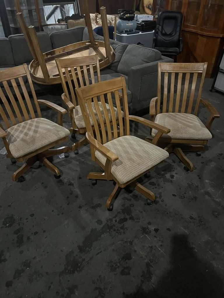 4 Rolling Chairs 