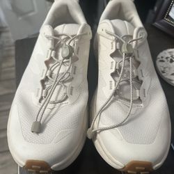 Hoka shoes