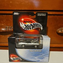 2000 Hot Wheels 100% 1969 Chevelle 