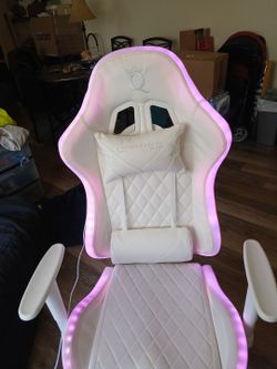 Rocking Gaming Chair w/ Footrest