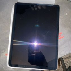iPad Air 5th Gen 64 GB WiFi Only