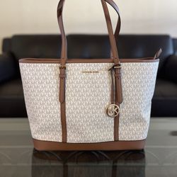 NEW Michael Kors Tote Bag