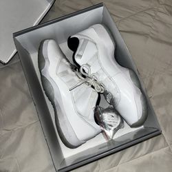 Jordan 11 Legend Blue