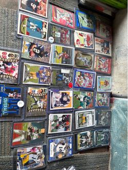 Collectible vintage and newer sports card deal