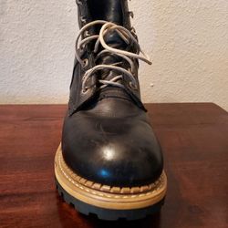 Caterpillar Lace Up Boots (women’s size 8.5)