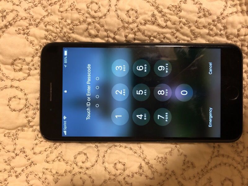 128GB iPhone 7 Plus unlocked