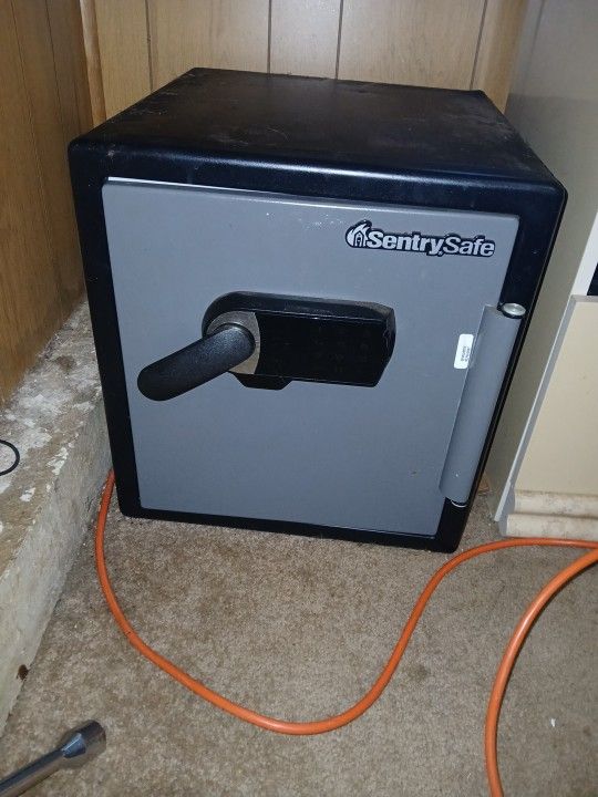 Sentry Safe For Sale