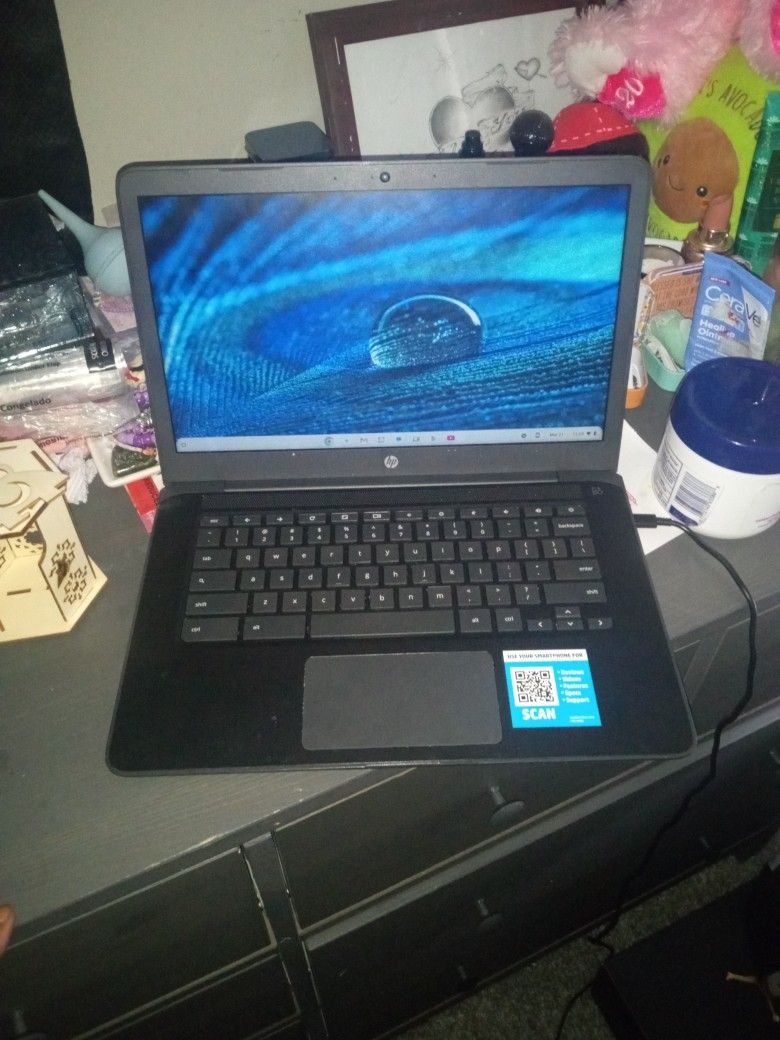 14 Inch Screen duel Core HP Laptop