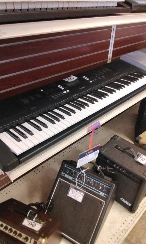 Yamaha 76 Key Keyboard ($100)