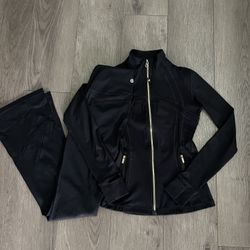 Women’s Lululemon Black and Gold Define Jacket set size 4 BRAND NEW WITH TAGS!!