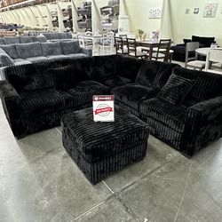 4-Piece Sectional Set LAF Loveseat + RAF Loveseat + Corner Wedge + Cocktail Ottoman  Color: Black 💢seccional Color Negro Nuevo En Caja